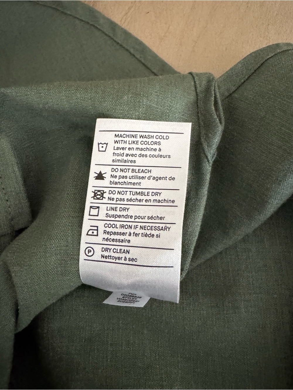 Vince Long Sleeve Linen Blend Button-Up Shirt in Sea Fern. Size M. MSRP $298 - Picture 17 of 17